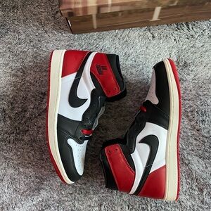 Men’s Jordan 1 Retro Sneakers, Black Toe, Reimagined, Size 11, NIB